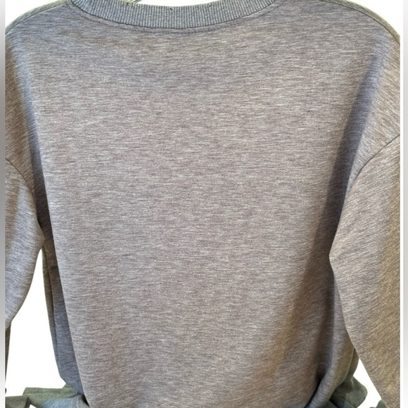 Women’s Distressed Skull Graphic Sweatshirt – Size Small - Picture 3 of 6